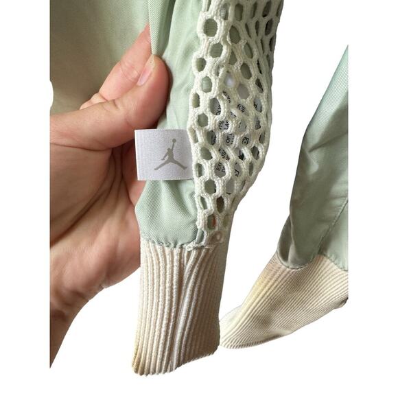 Air Jordan Flight Women’s Track Jacket DR1905-014 Mesh Back Size M Retail $150 - Picture 5 of 10